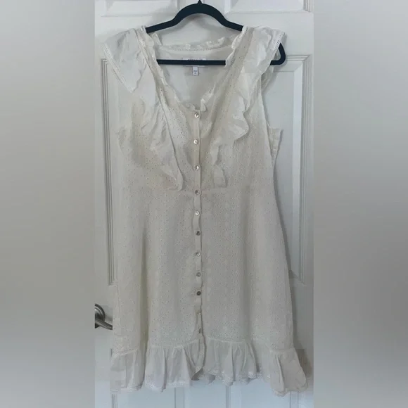 Shyanne White Ruffled Women's Ruffle Dress Medium - Picture 2 of 6